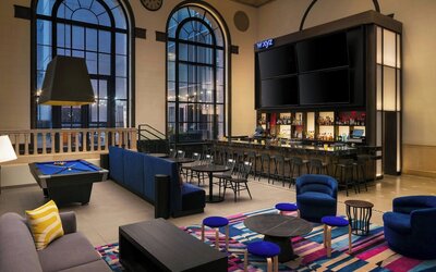 Aloft by Marriott Philadelphia Downtown