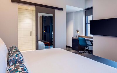 Aloft by Marriott Philadelphia Downtown