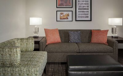 Embassy Suites by Hilton Philadelphia Airport