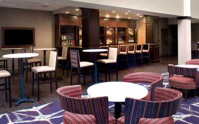 Embassy Suites by Hilton Philadelphia Airport