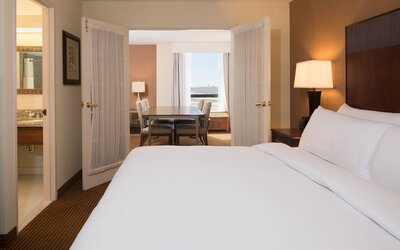 Doubletree by Hilton Philadelphia Airport