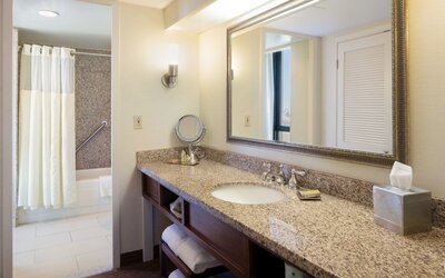 Doubletree by Hilton Philadelphia Airport