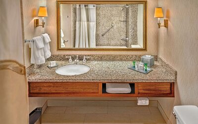 Doubletree by Hilton Philadelphia Airport