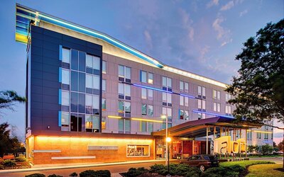 Aloft by Marriott Philadelphia Airport