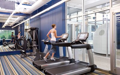 Aloft by Marriott Philadelphia Airport