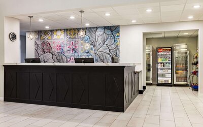 La Quinta Inn & Suites by Wyndham Mt. Laurel - Philadelphia