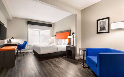 La Quinta Inn & Suites by Wyndham Mt. Laurel - Philadelphia