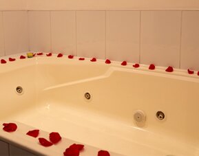 Hotel 104 Art Suites