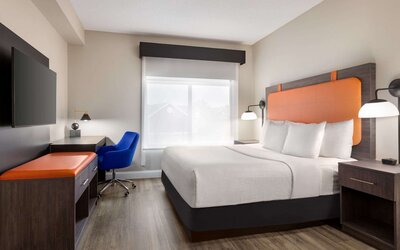 La Quinta Inn & Suites by Wyndham Mt. Laurel - Philadelphia