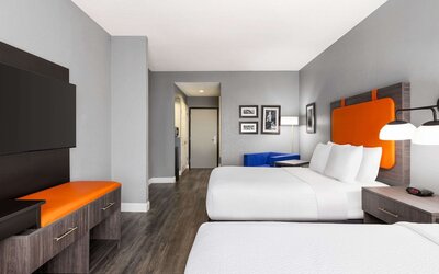 La Quinta Inn & Suites by Wyndham Mt. Laurel - Philadelphia
