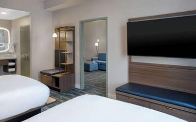 DoubleTree Suites by Hilton Hotel Mt. Laurel