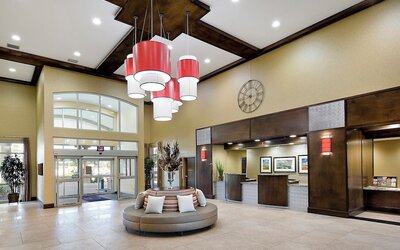 Clubhouse Hotel & Suites Pierre