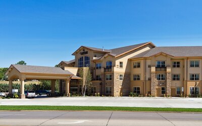 Clubhouse Hotel & Suites Pierre