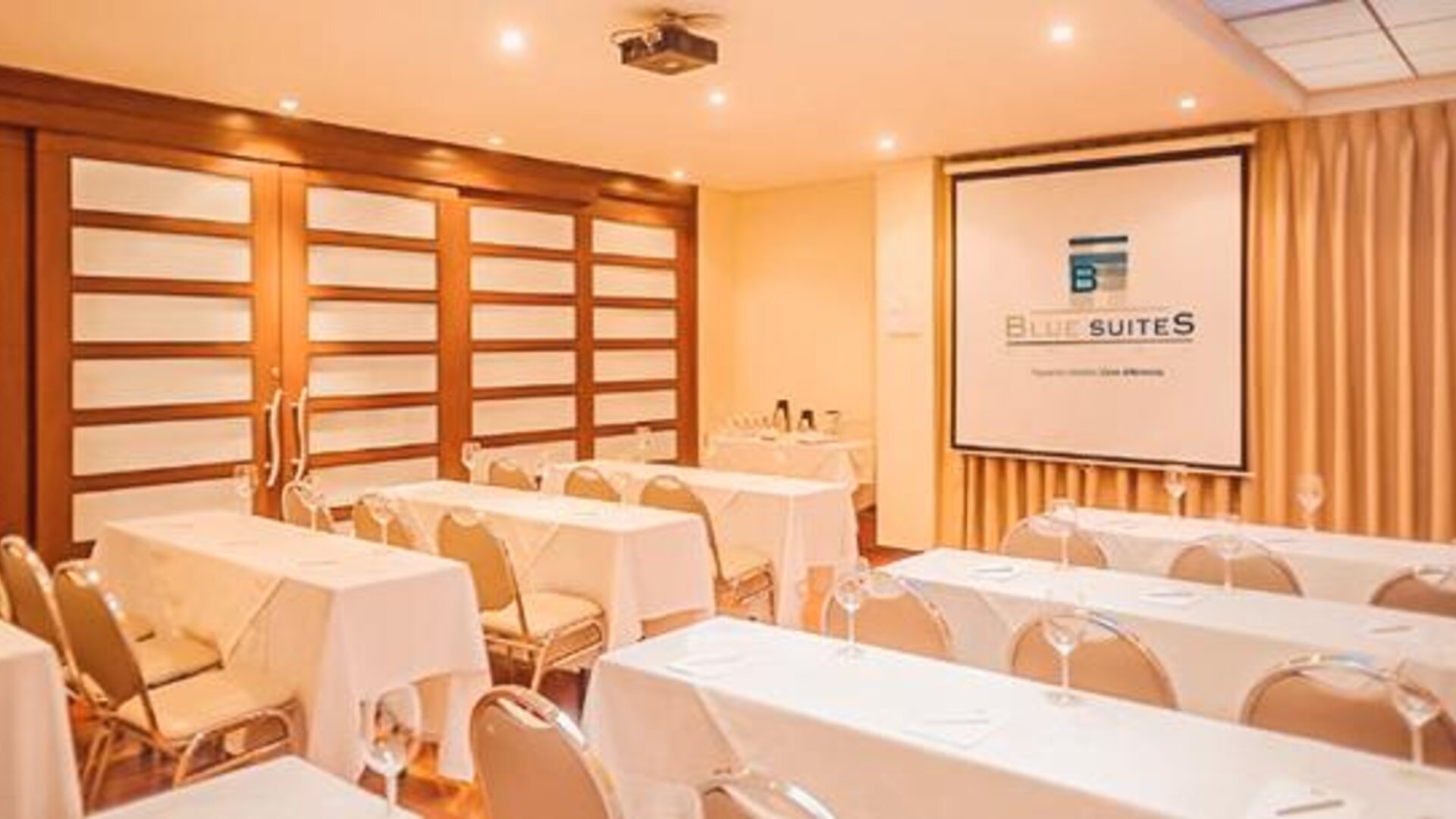 Hotel Blue Suites