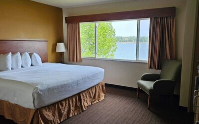 AmericInn by Wyndham Fort Pierre - Conference Center