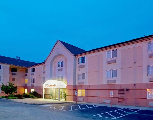 Sonesta Simply Suites Pittsburgh Airport