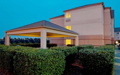 Sonesta Simply Suites Pittsburgh Airport