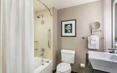 Cambria Hotel Pittsburgh - Downtown