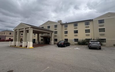 Wingate by Wyndham Pittsburgh/West Mifflin