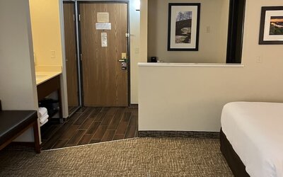 Wingate by Wyndham Pittsburgh/West Mifflin