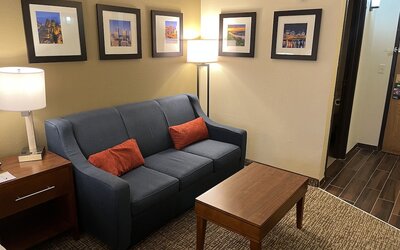 Wingate by Wyndham Pittsburgh/West Mifflin