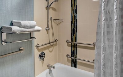 Hyatt Place Pittsburgh Airport/Robinson Mall