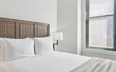 Placemakr Downtown Pittsburgh at The Pennsylvanian