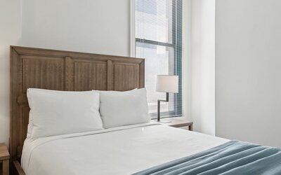 Placemakr Downtown Pittsburgh at The Pennsylvanian