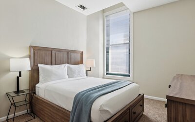 Placemakr Downtown Pittsburgh at The Pennsylvanian