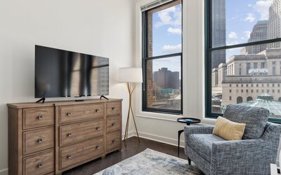 Placemakr Downtown Pittsburgh at The Pennsylvanian