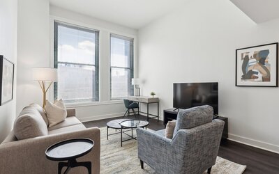 Placemakr Downtown Pittsburgh at The Pennsylvanian