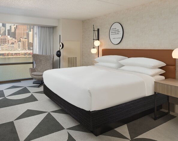 Sheraton Pittsburgh Hotel at Station Square