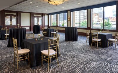 Sheraton Pittsburgh Hotel at Station Square