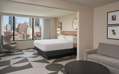 Sheraton Pittsburgh Hotel at Station Square