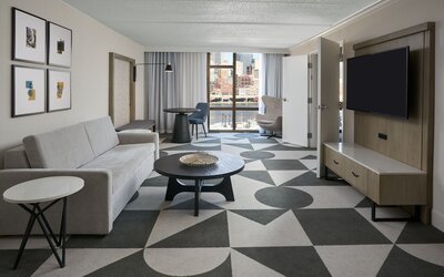 Sheraton Pittsburgh Hotel at Station Square
