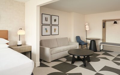 Sheraton Pittsburgh Hotel at Station Square