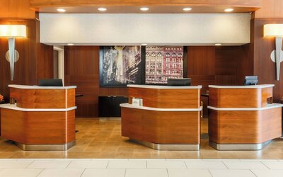 Courtyard by Marriott Pittsburgh Downtown
