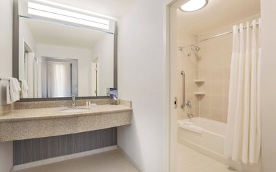 Courtyard by Marriott Pittsburgh Downtown