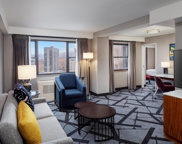 DoubleTree by Hilton Hotel & Suites Pittsburgh Downtown