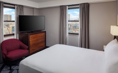 DoubleTree by Hilton Hotel & Suites Pittsburgh Downtown