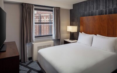 DoubleTree by Hilton Hotel & Suites Pittsburgh Downtown