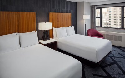 DoubleTree by Hilton Hotel & Suites Pittsburgh Downtown