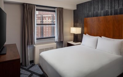 DoubleTree by Hilton Hotel & Suites Pittsburgh Downtown