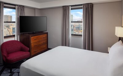 DoubleTree by Hilton Hotel & Suites Pittsburgh Downtown