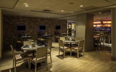 DoubleTree by Hilton Hotel & Suites Pittsburgh Downtown