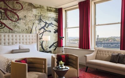 Renaissance Pittsburgh Hotel