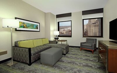 Embassy Suites By Hilton Pittsburgh Downtown