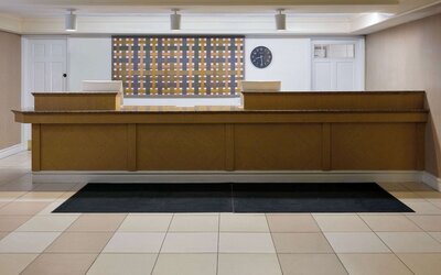 La Quinta Inn by Wyndham Pittsburgh Airport