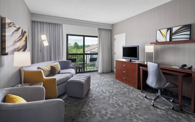 Courtyard by Marriott Pittsburgh Airport