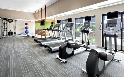 Courtyard by Marriott Pittsburgh Airport